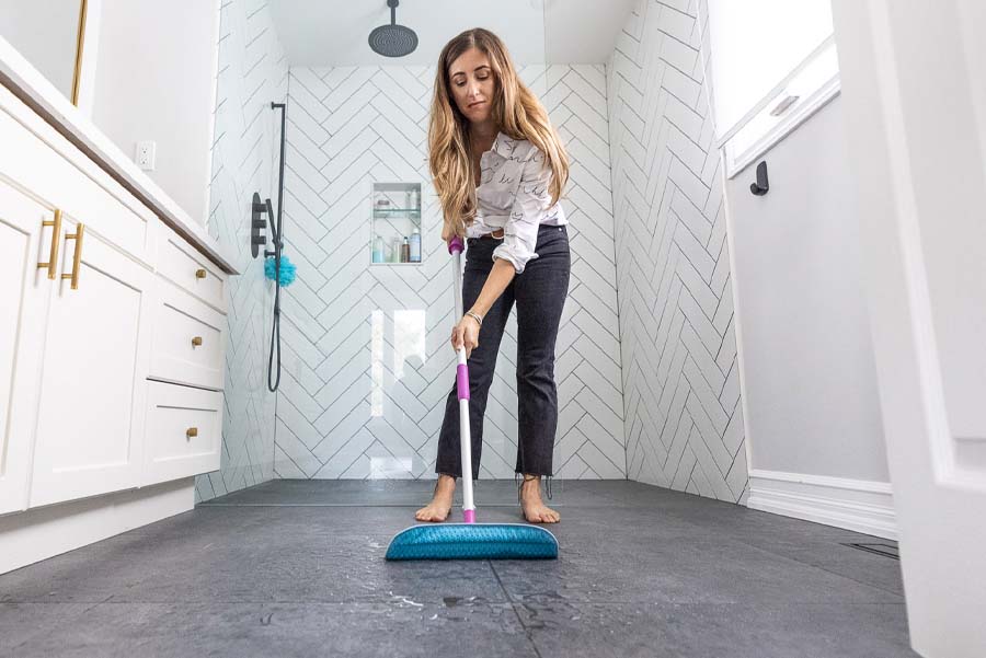 5 Cleaning Habits Professional Cleaners Swear By!